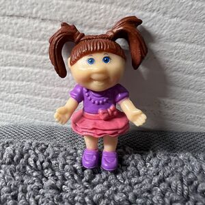 Cabbage Patch Kids Little Sprouts Series 1 Girl Brown Hair Blue Eyes Figure 1.5"